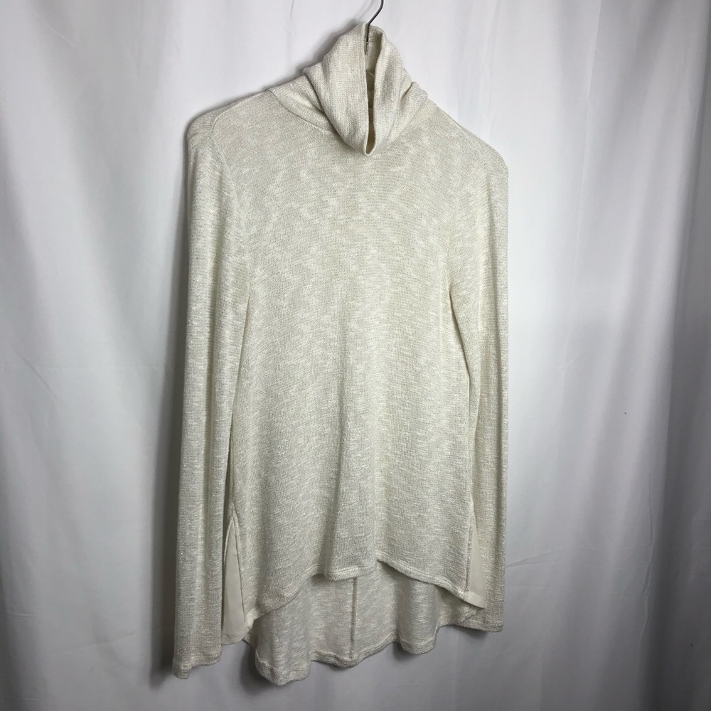 White House Black Market Sweater 0228